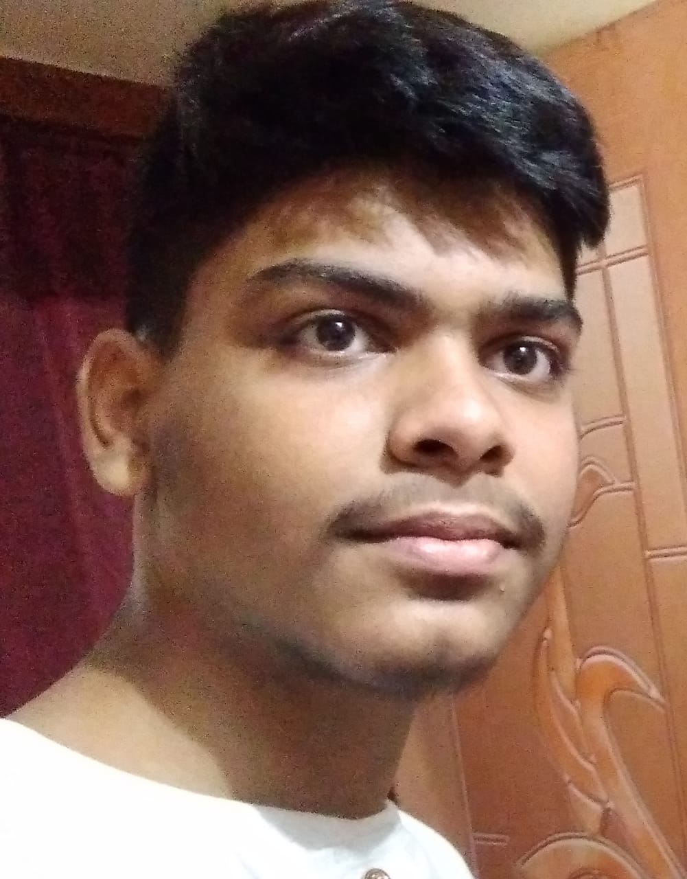 ক্যাফে কাব্যে Siddhart Tiwari